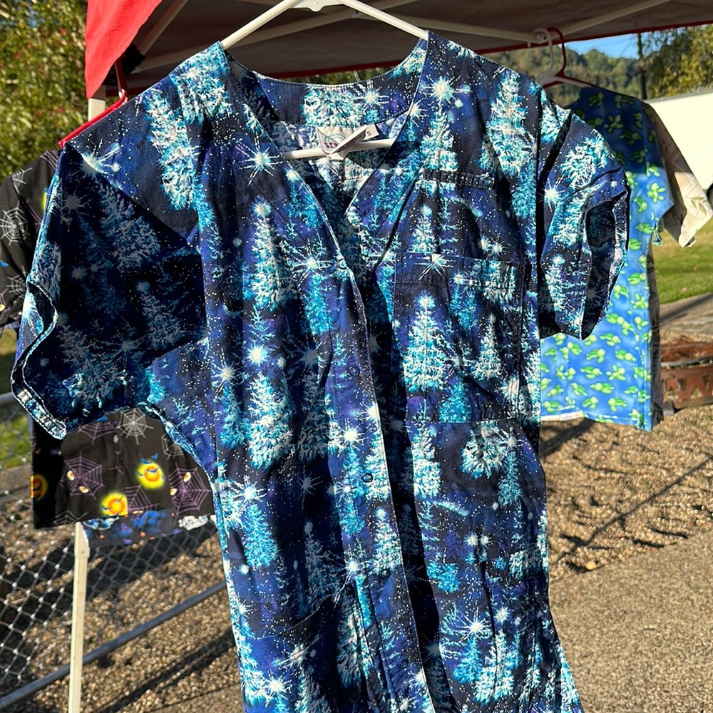 SCRUBS Scrub top